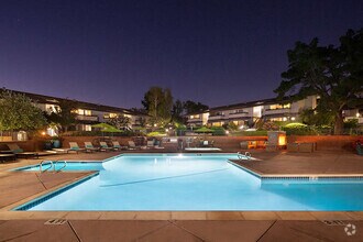 Building Photo - Stoneridge Luxury Apartments