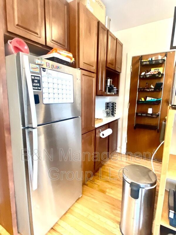 Building Photo - 1063 W Dakin St