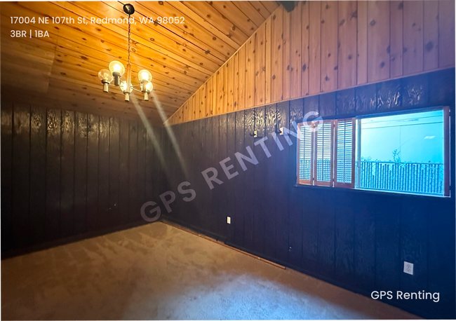 Building Photo - Charming Redmond Rambler in Prime Educatio...