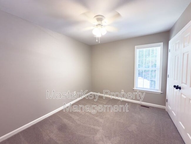 Building Photo - 312 Noonday Ct