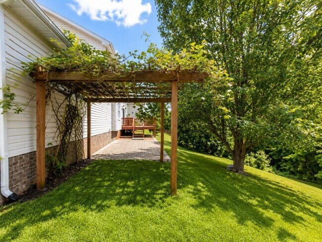 Building Photo - 1034 Persimmon Ct