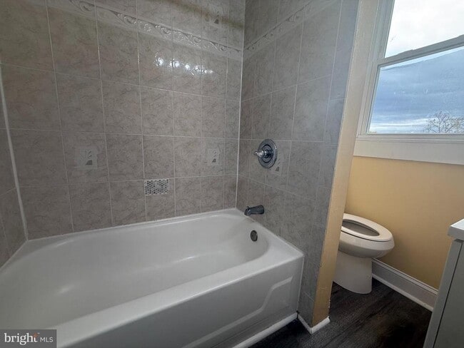 Building Photo - 720 Springfield Ave