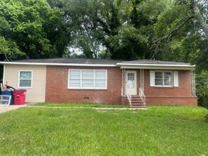 Building Photo - 3515 Greenbriar Rd