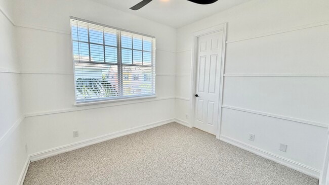 Building Photo - 810 3rd Ave N