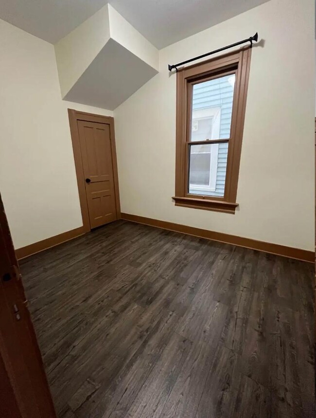 Building Photo - 1422 N 26th St