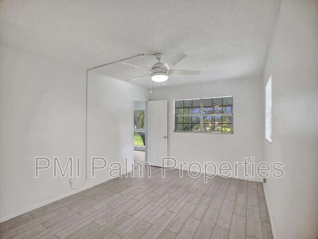 Building Photo - 10193 N Military Trl