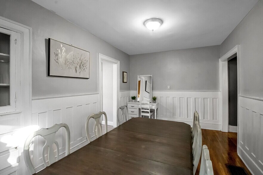 Building Photo - 580 Potomac Ave