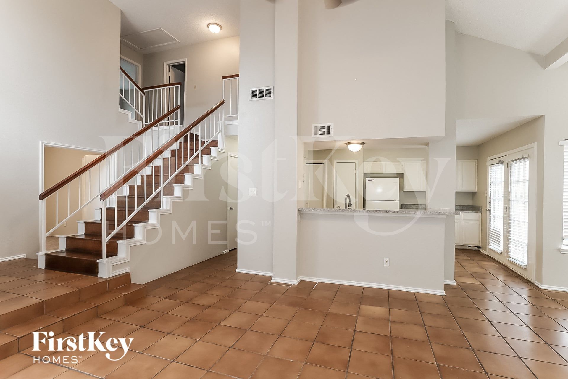 Building Photo - 8603 Kinghaven St
