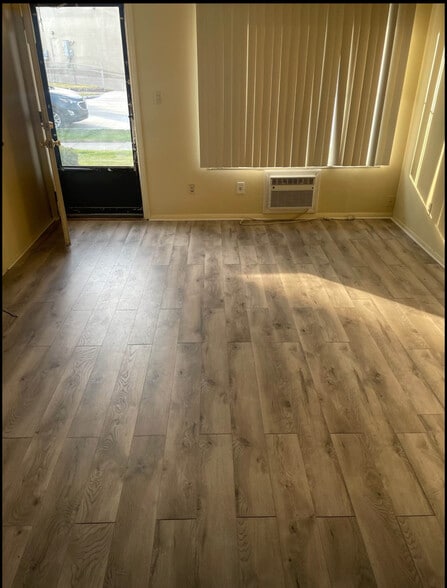 Building Photo - 17650 Palmer St