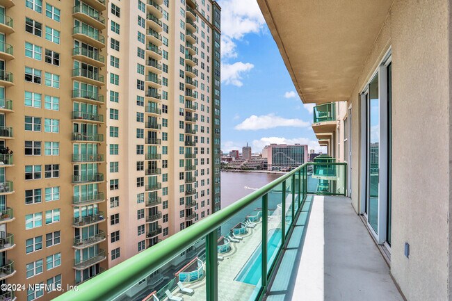 Building Photo - 1431 Riverplace Blvd