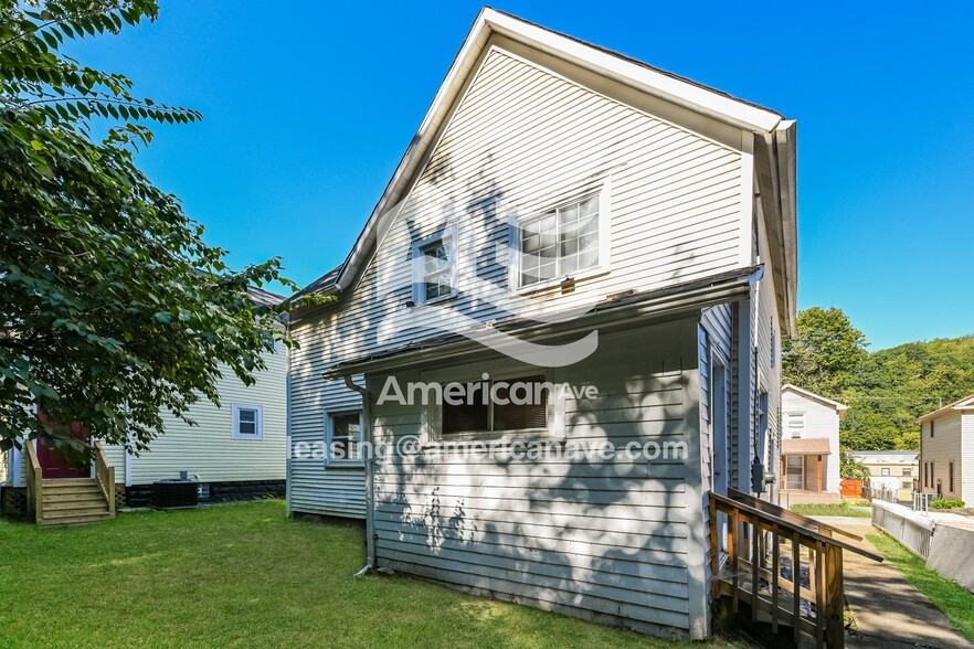 Building Photo - 451 Highland Ave