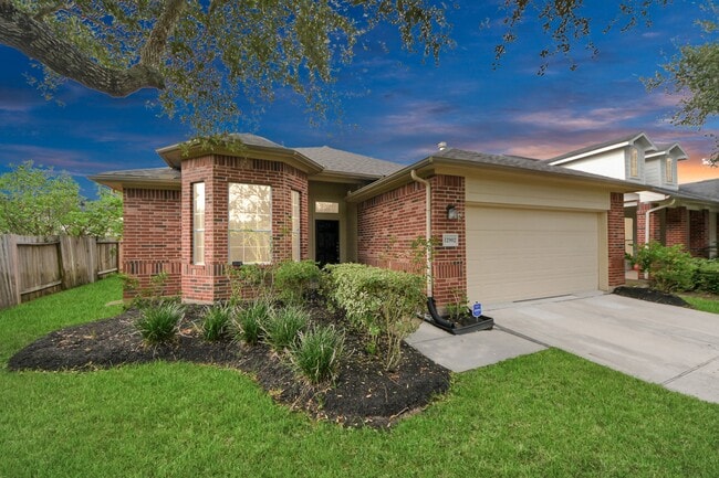 Building Photo - 12902 Meadow Springs Dr