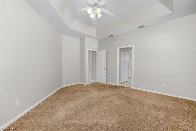 Building Photo - 2137 SW 11th Ct