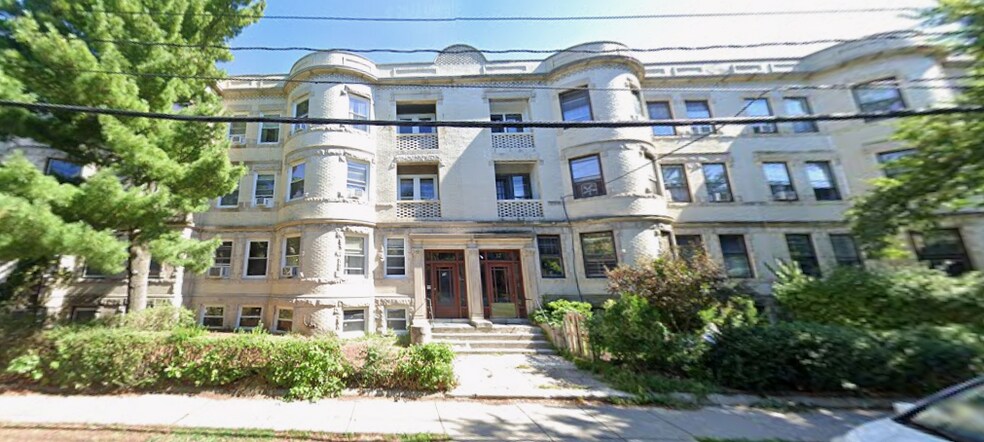 Building Photo - 37 Dwight St