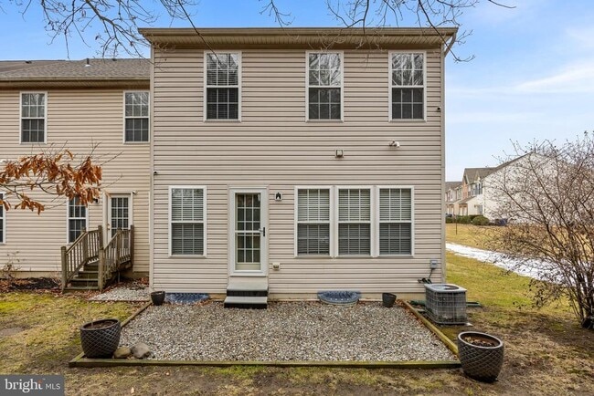 Building Photo - 81 Sassafras Dr