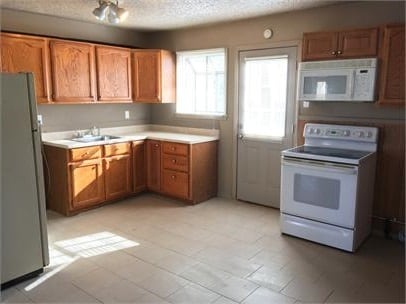 Building Photo - 1410 E Pitman Ave