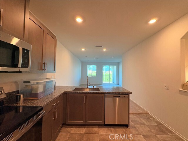 Building Photo - 8439 Bickmore Ave