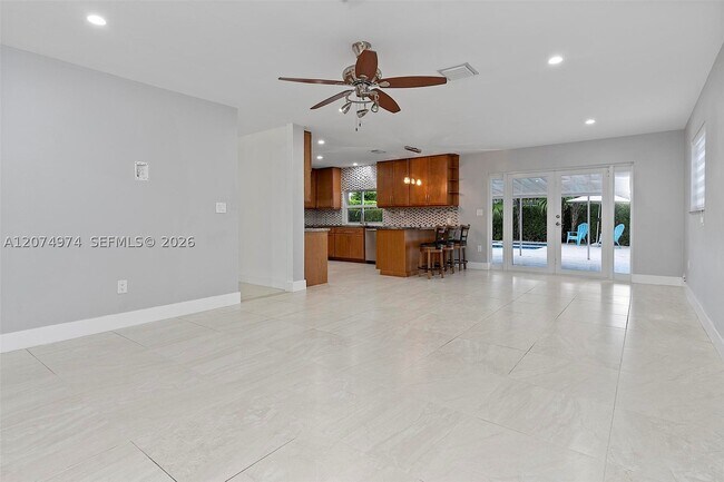 Building Photo - 6305 SW 93rd Pl