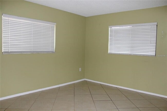 Building Photo - 5696 Baywater Dr