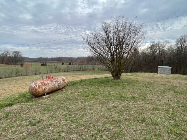 Building Photo - 555 Hopewell Rd