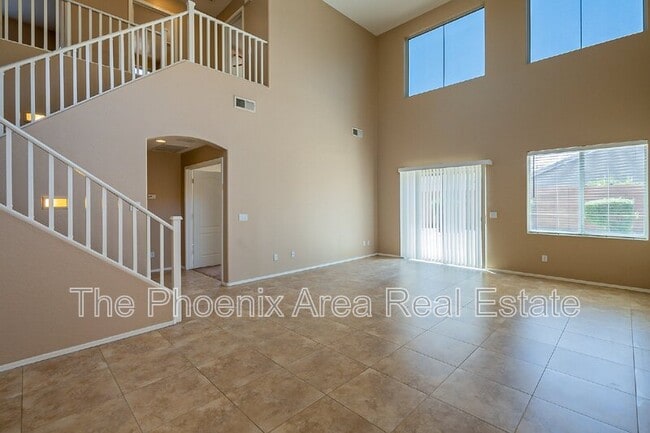 Building Photo - 44299 W Oster Dr