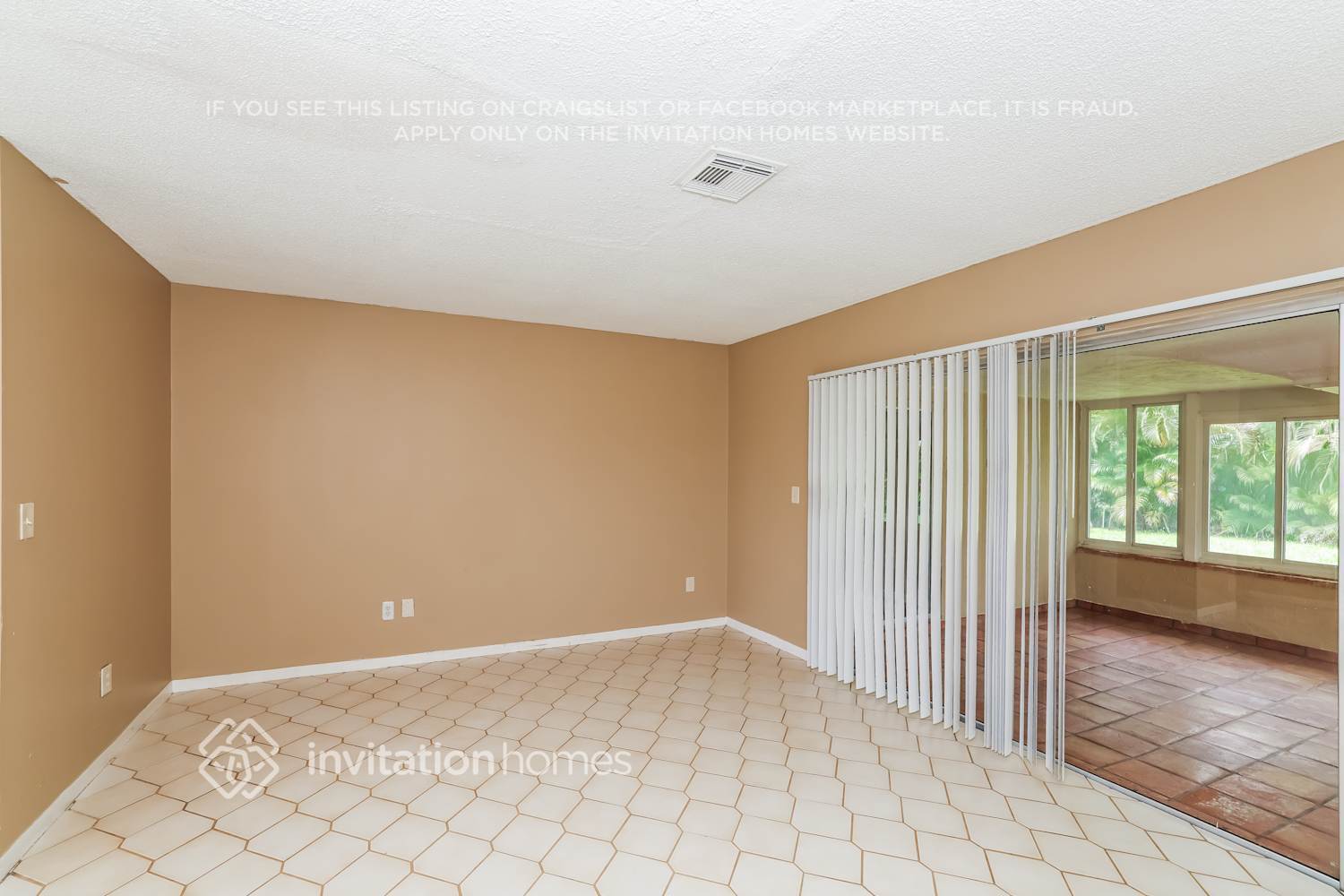 Building Photo - 1581 Wyndcliff Dr