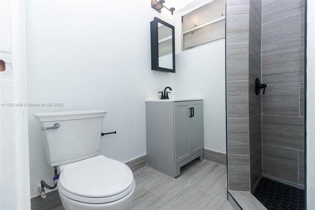 Building Photo - 1840 Fillmore St