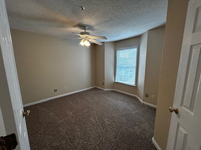 Building Photo - 5012 Lawndale Dr