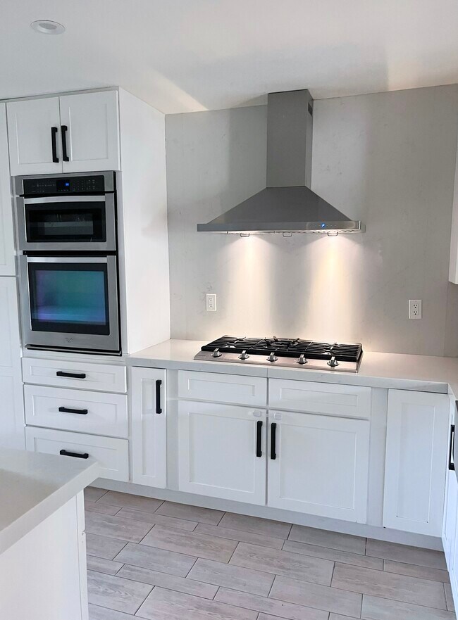 Building Photo - 415 Rio Vista Dr