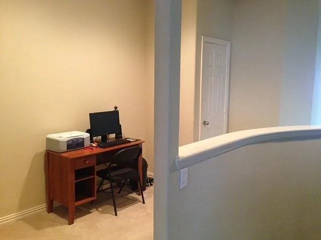 Building Photo - 209 Royal Glen Ct