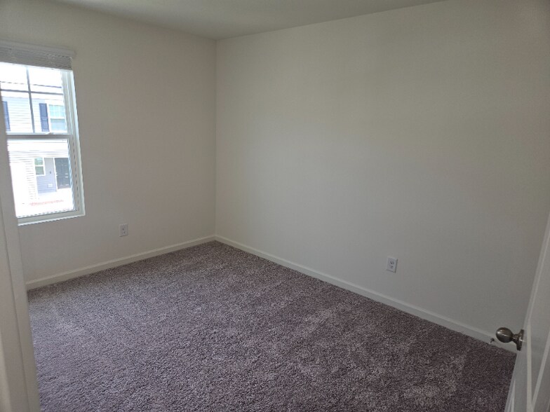 Building Photo - 3509 Walker Dr