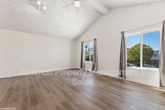 Building Photo - 315 Cerro St