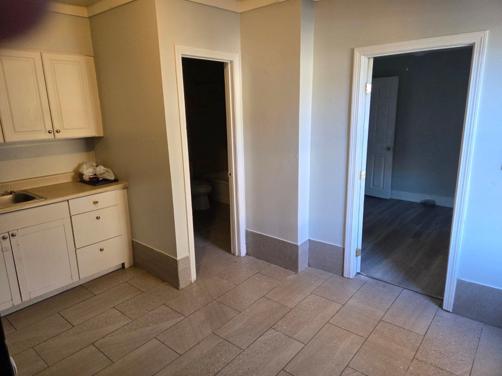 Building Photo - 5 Lafayette St