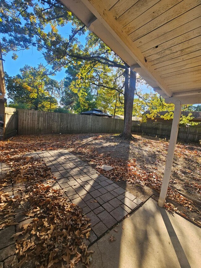 Building Photo - Home in Bryant