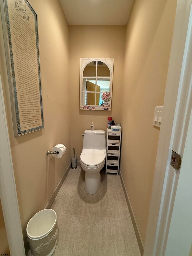 Building Photo - 103 S Andover Ave