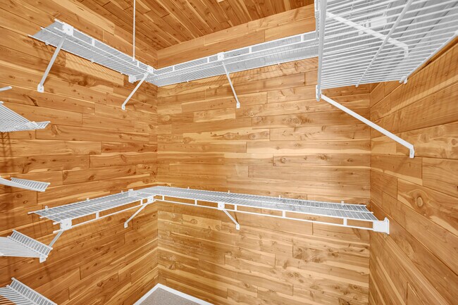 Building Photo - 2533 Seascape Dr