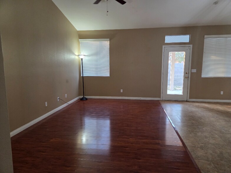 Building Photo - 2602 Roaring Lion Ave