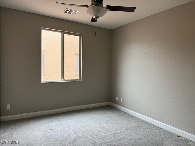 Building Photo - 8797 Pinley Spring St