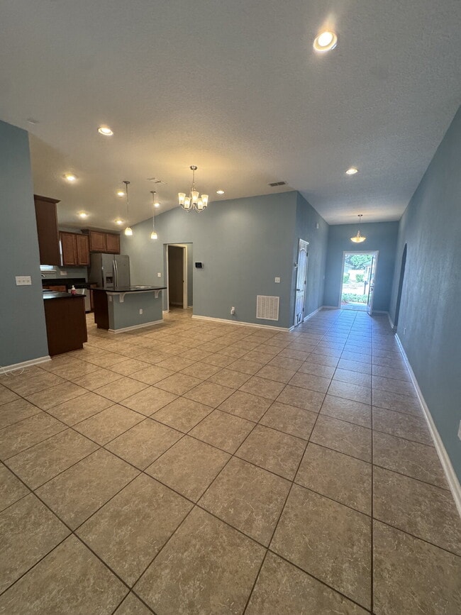 Building Photo - For Rent in Yellow Bluff Landing – Spaciou...
