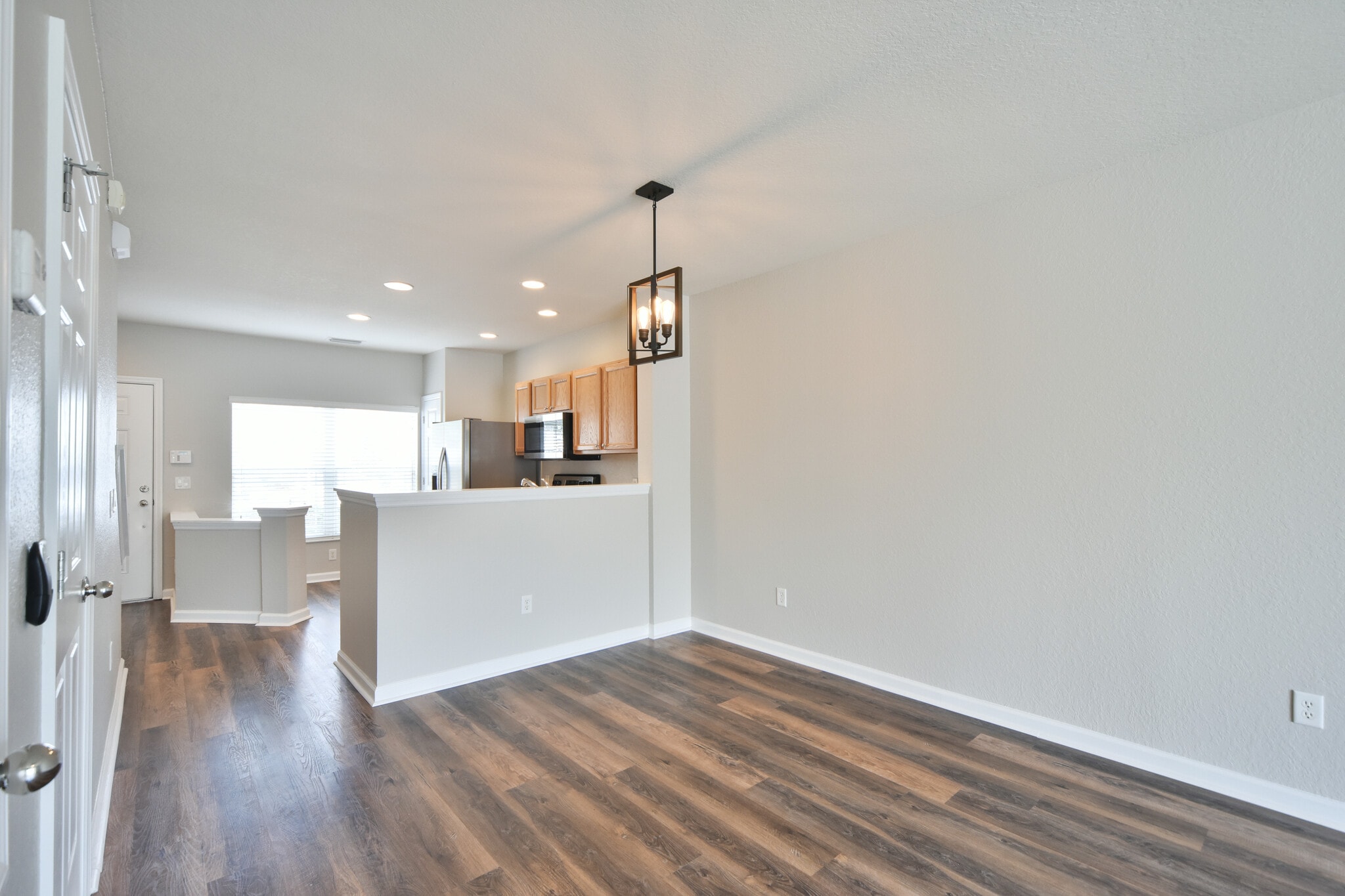 Building Photo - 4490 SW 49th Ave