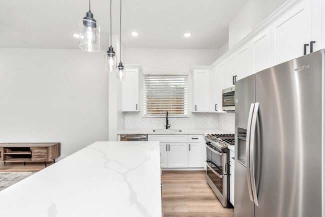 Building Photo - 3613 Rosalie St