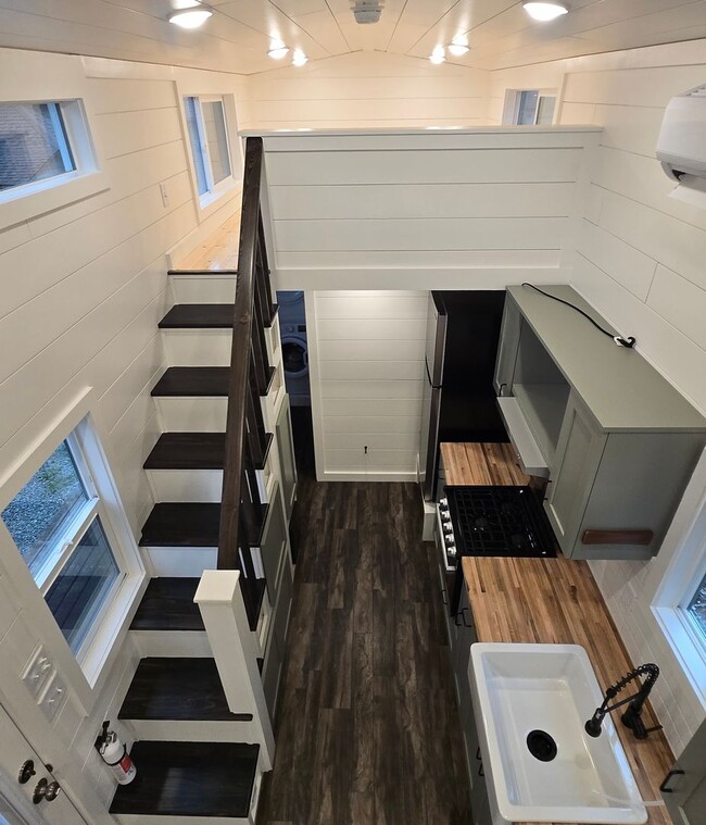 Building Photo - Charming 1920 Updated Vintage Home with AD...