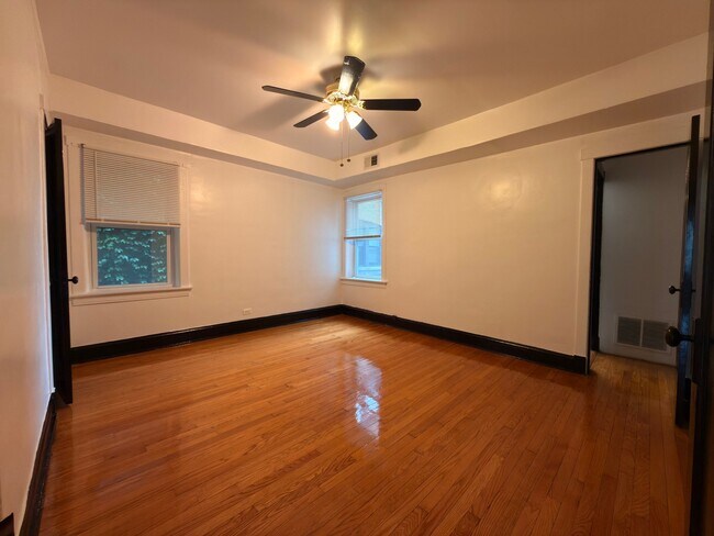 Building Photo - 7744 S Jeffery Blvd