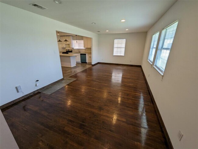 Building Photo - 4604 Gunter St