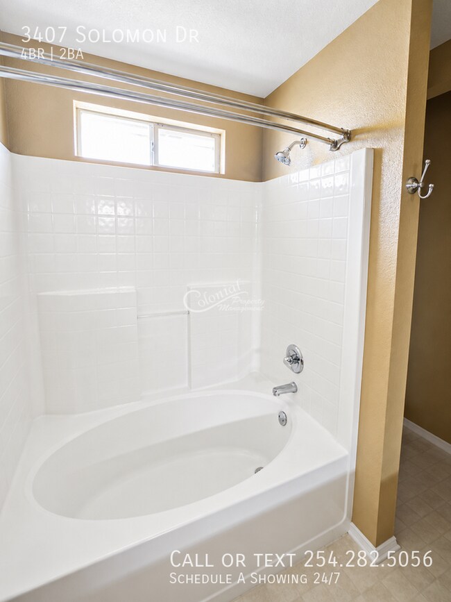 Building Photo - 3407 Solomon Dr