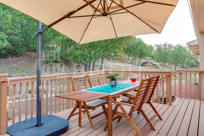 Building Photo - Located in the Hills of Rockrimmon!