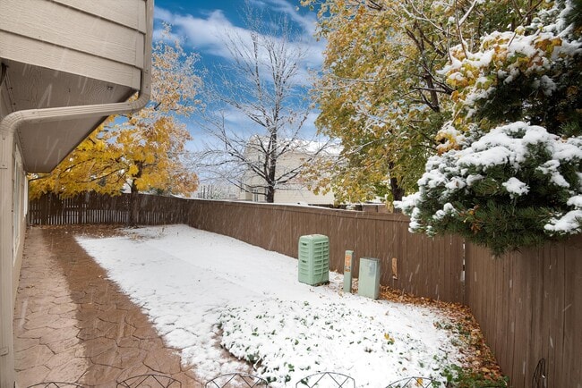 Building Photo - 3624 Bucknell Dr