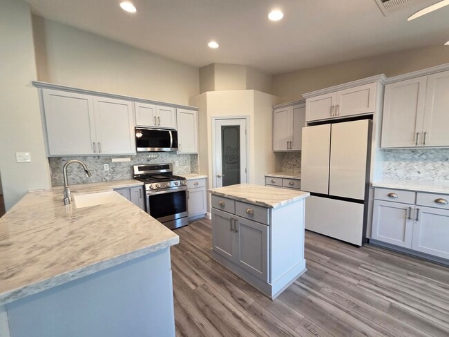 Building Photo - Gated Single-Story Home with Heated Pool, RV Parking & 3-Car Garage