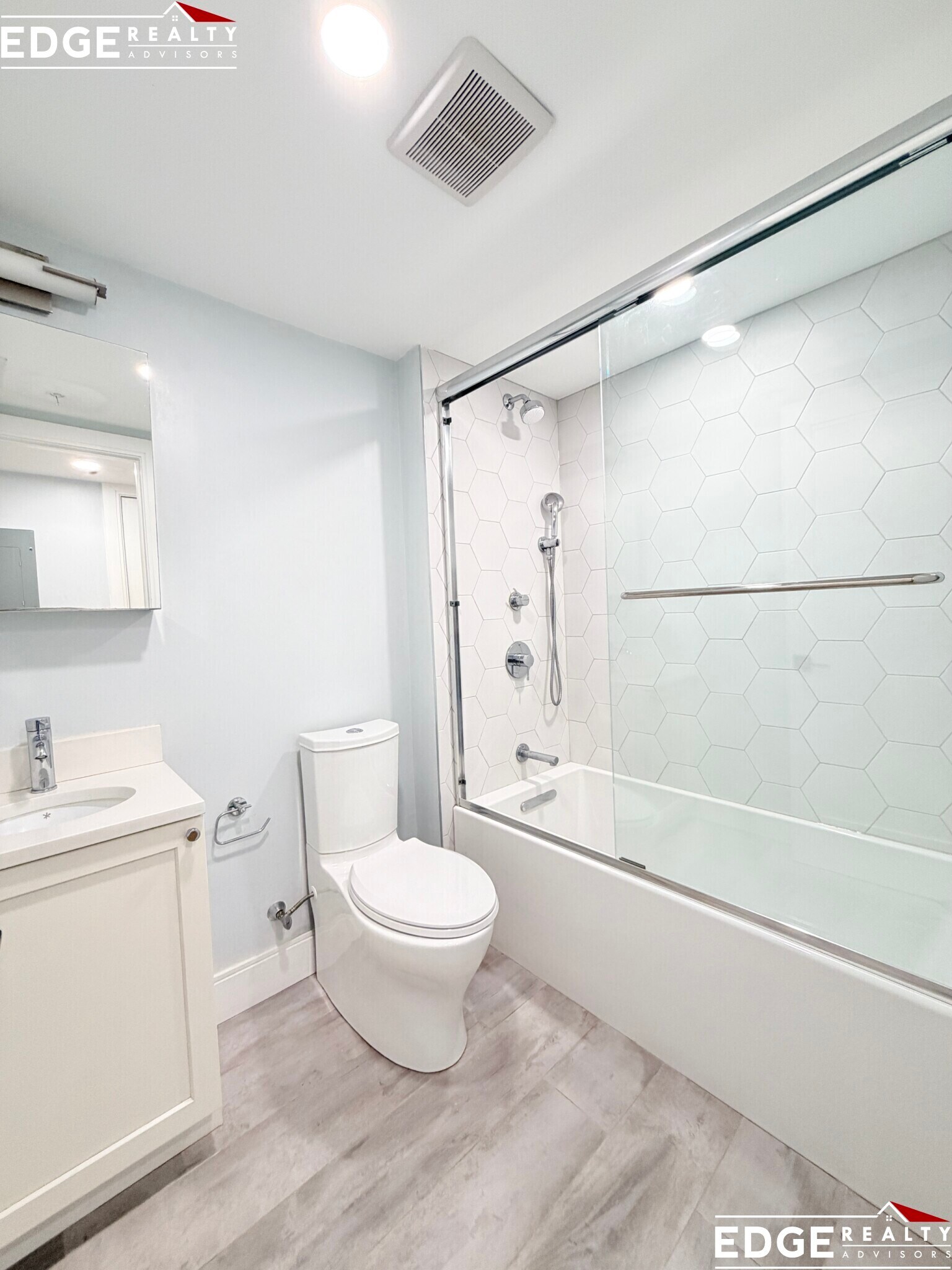 Building Photo - 16 Lopez Ave