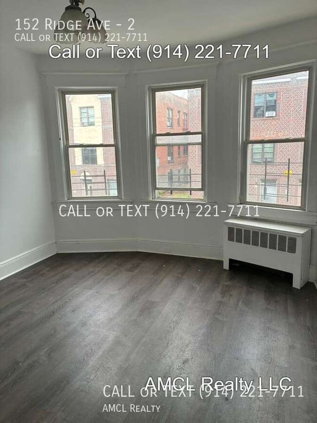 Building Photo - 152 Ridge Ave